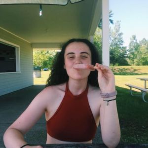 Meet your Posher, Phoebe